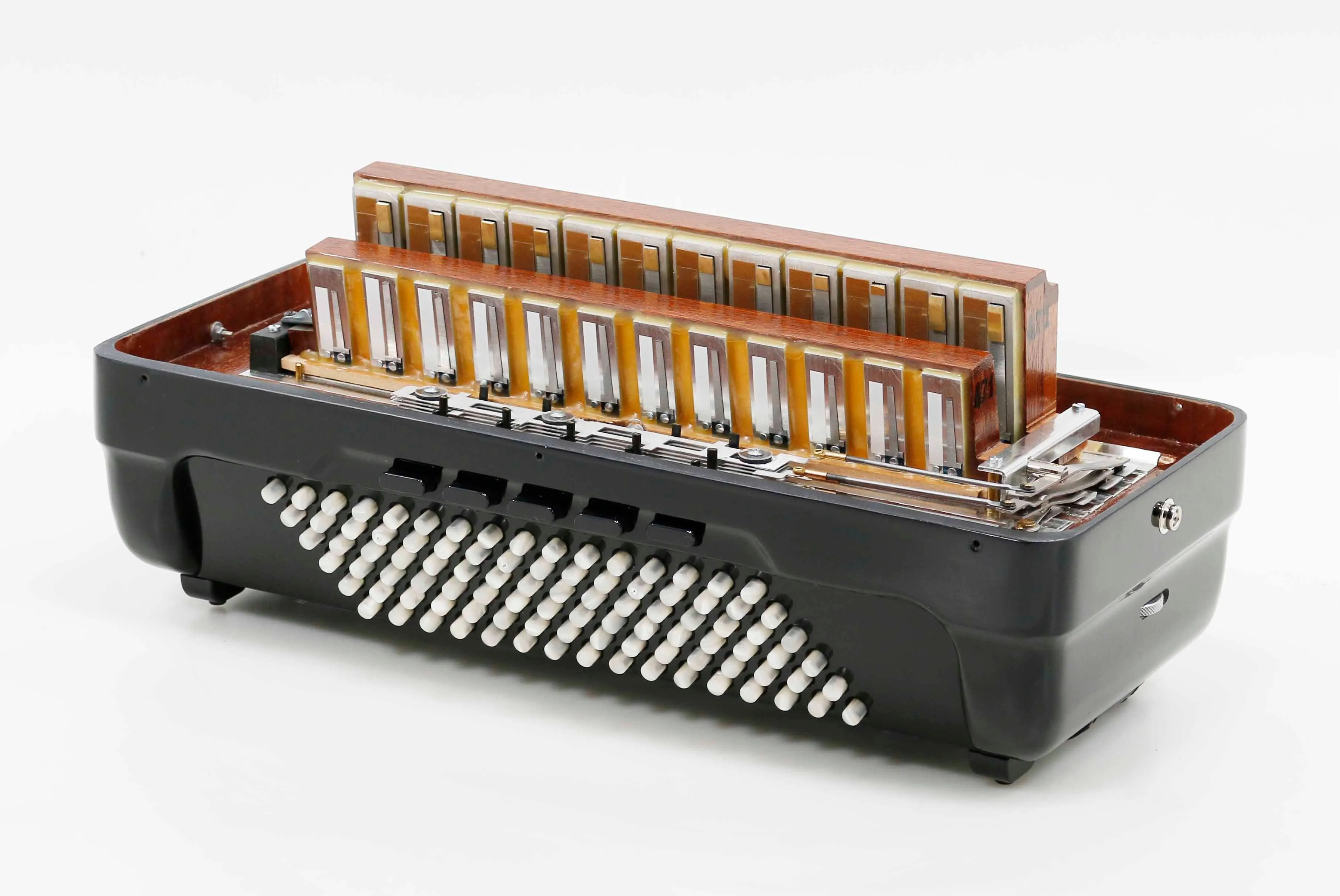 P 374 (37/96 LMMH II TC)